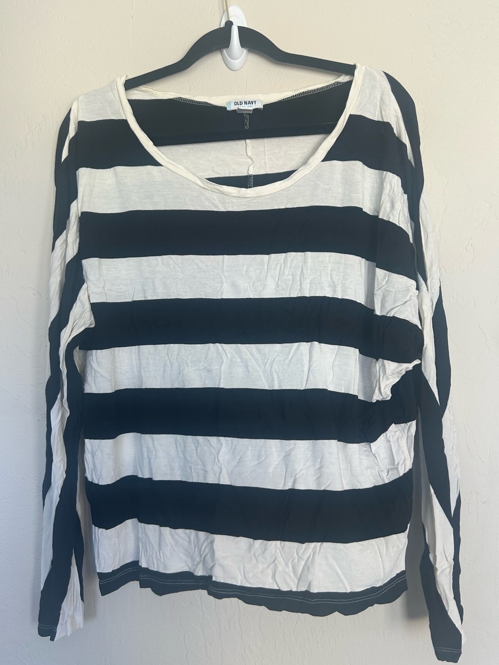 Women's Old Navy XL Long Sleeve Striped Crew Neck Rayon Shirt (1881)